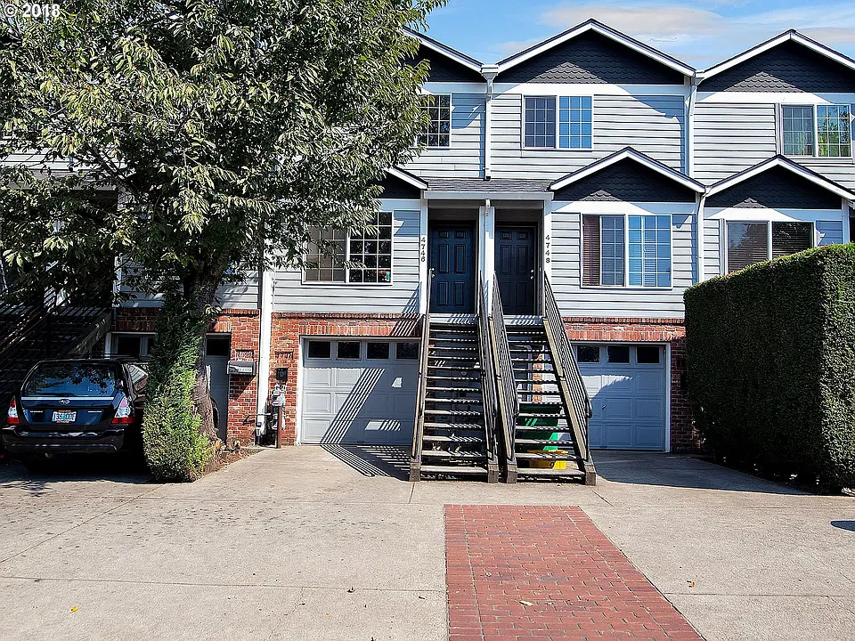 4746 SE Milwaukie Ave