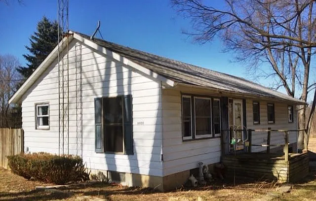 6900 E Windsor Rd photo 1
