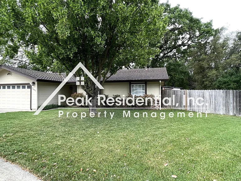 7927 Parmis Ct — Photo 3