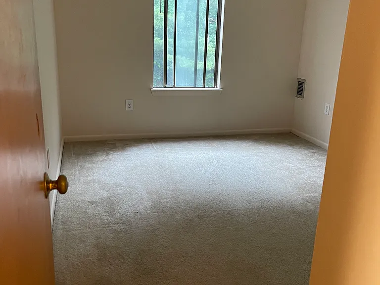 175 Mill Pond Rd #135 — Photo 8