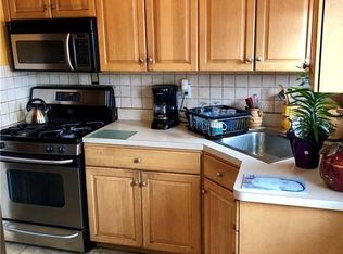 924 Pierce Ave, Bronx, NY 10462