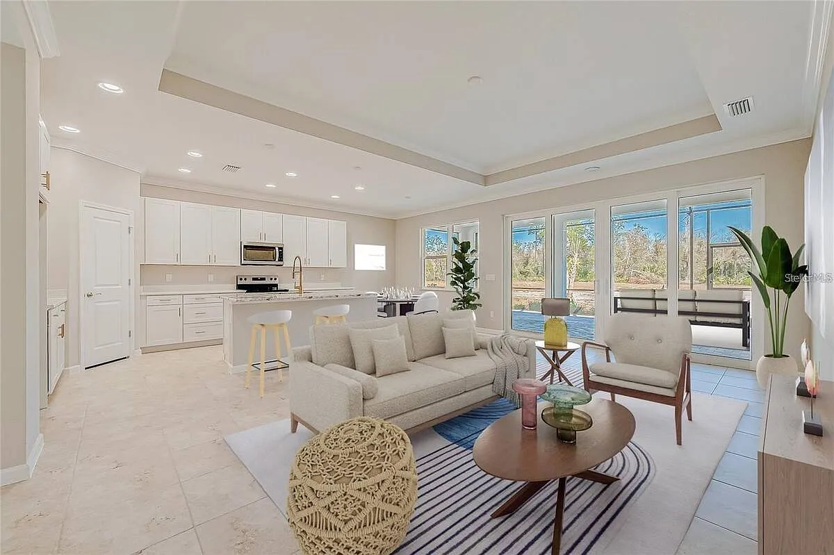 3 bed, 2.5 bath, 2110 sqft, $3,300 — Photo 4