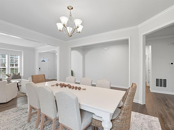 3rd image of 5863 Eldon Dr