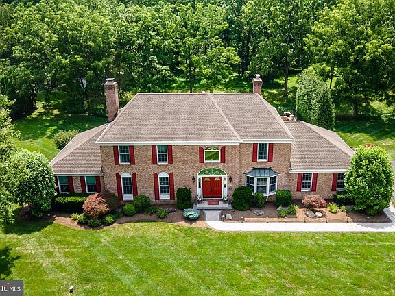 5th image of 5765 N Deer Run Rd