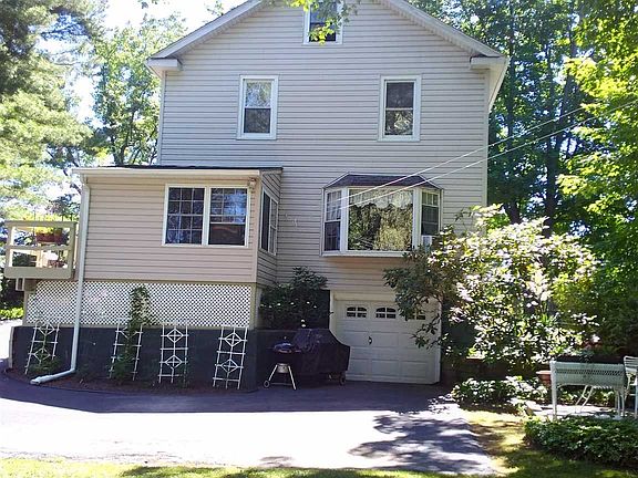 2nd image of 627 Violet Ave