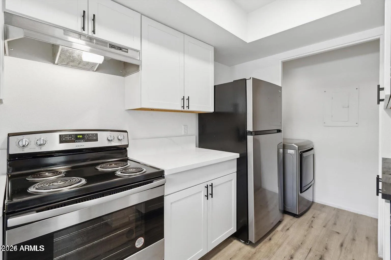 2 bed, 1.5 bath, 1121 sqft, $1,499 — Photo 2