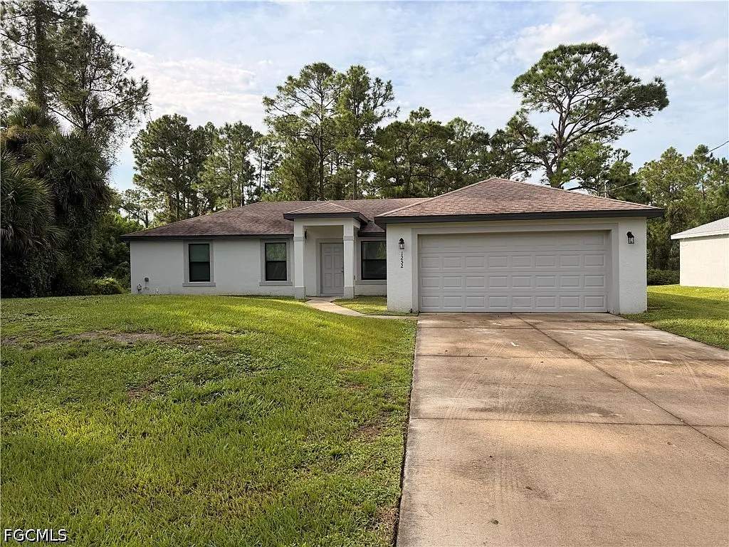 4 bed, 2.0 bath, 1577 sqft, $1,875 — Photo 1