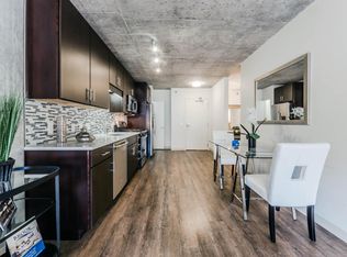 11 S Green St, Chicago, IL 60607