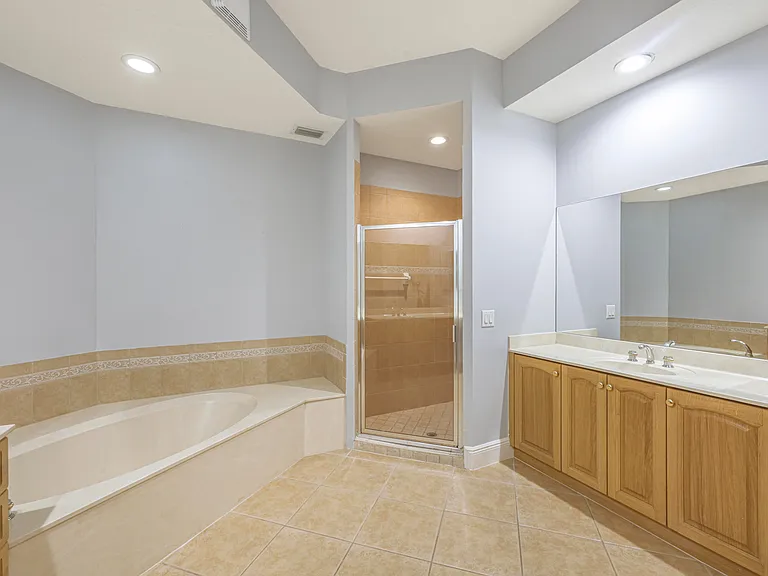 9142 Cherry Oaks Ln #102 — Photo 19