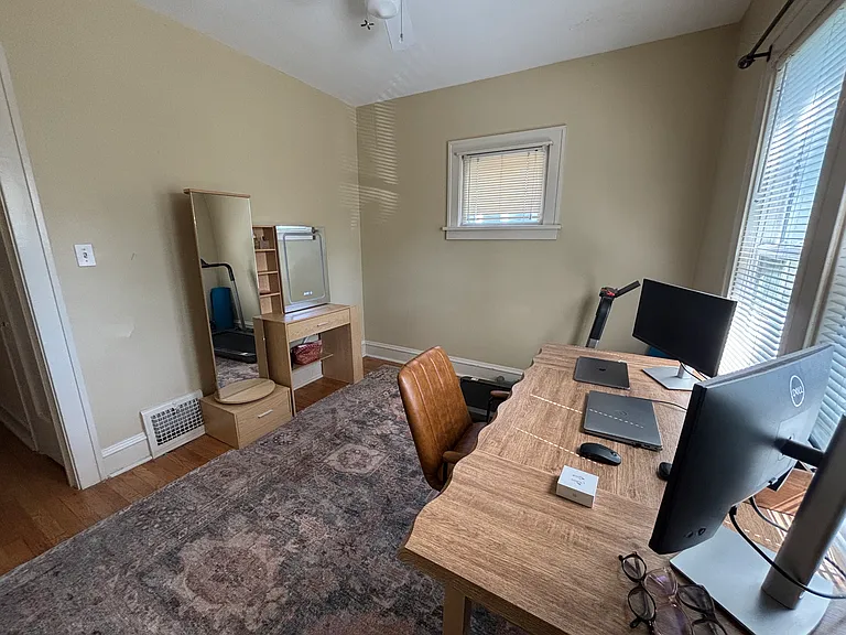 1239 Hathaway Ave — Photo 16