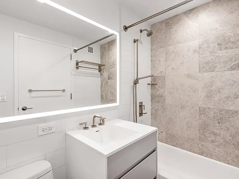 75 W End Ave #R20A — Photo 13