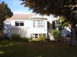 1914 10th St, Bremerton, WA 98337