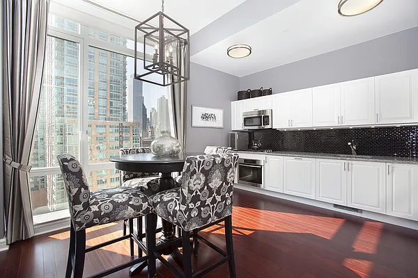 Sold by BLU Real Estate | media 7