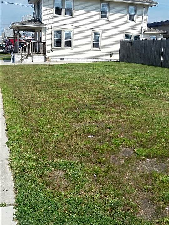 1st image of 3018 Park Blvd