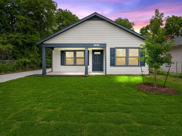 1209 E Robert St, Fort Worth, TX 76104