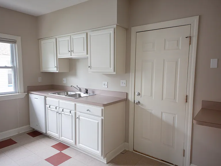 3311 E Fairfax Rd #2 — Photo 10