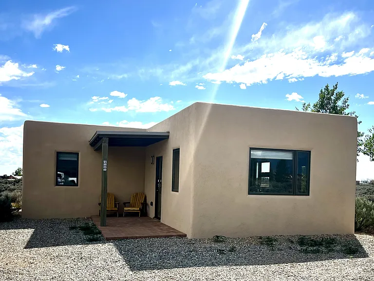 28 Piedra Vista Rd #B — Photo 2