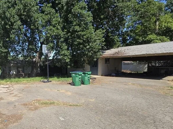 3261 Riverside Dr, Anderson, CA 96007