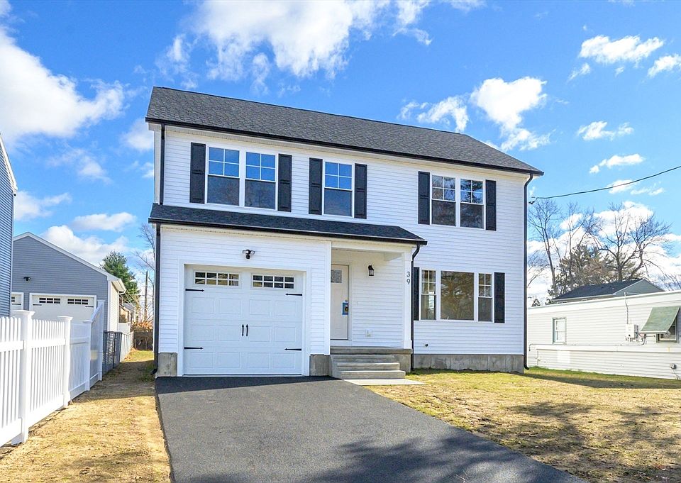 1st image of 39 Wallace St