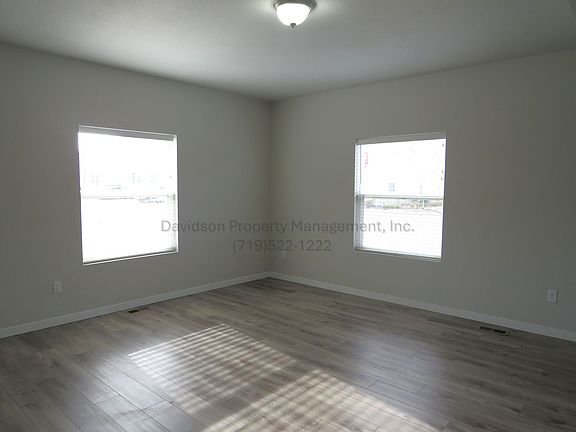 3rd image of 4646 Wharf Point