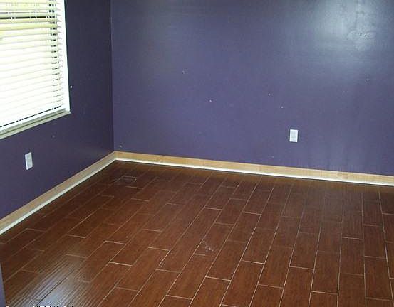 4th image of 11591 Surfwood Ave