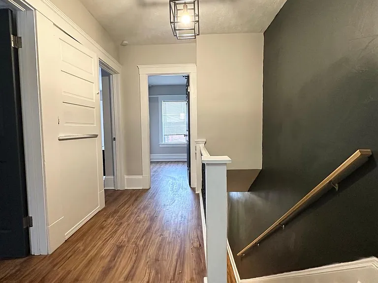 1320 W 80th St #A — Photo 11