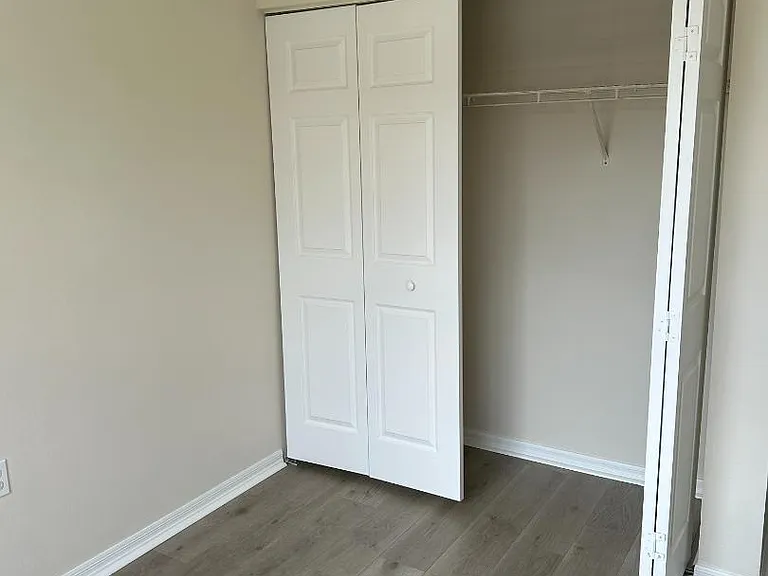 Unit Photo