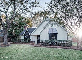 514 Olympic Dr, Flowood, MS 39232