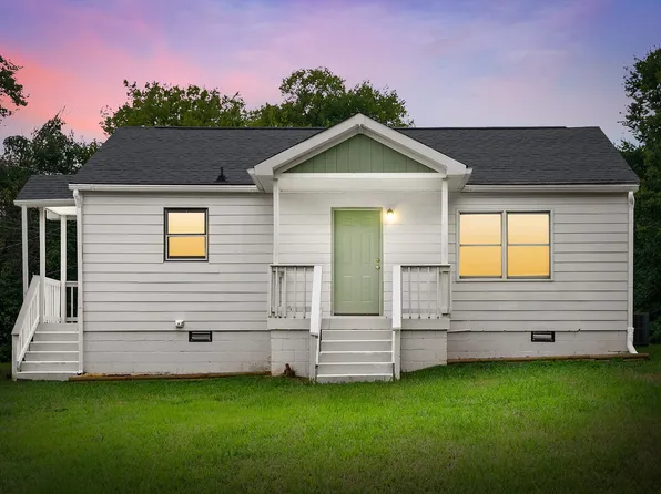 914 W Happy Hollow Dr, Clarksville, TN 37040