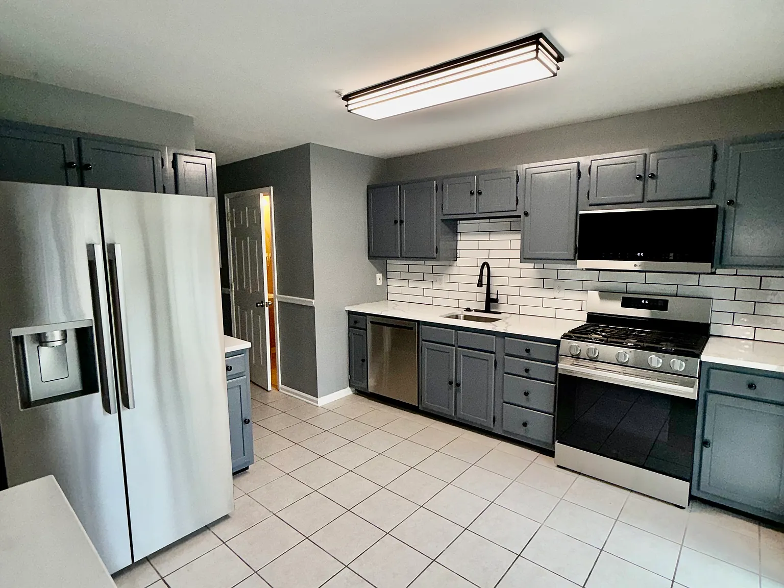 3 bed, 1612 sqft, $2,750 — Photo 4