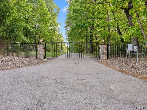 30676 Jones Dr, Rocky Mount, MO 65072
