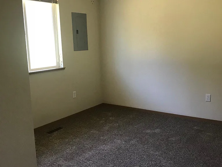 7029 Freedom Ct #D — Photo 8