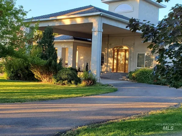 8124 N Pennsylvania Ave, Fruitland, ID 83619