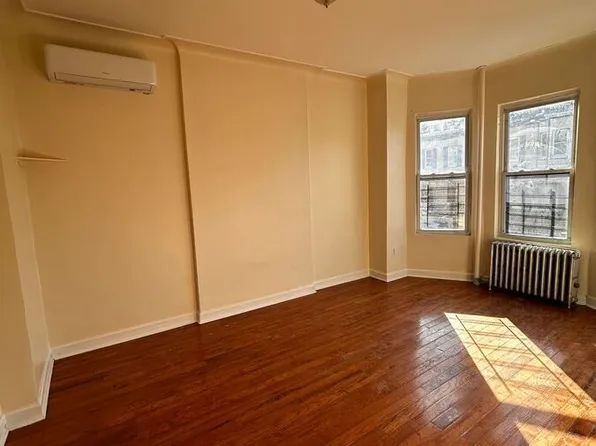 159 Elm St, Yonkers, NY 10701