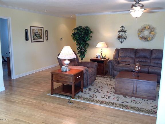 3rd image of 37895 Ponderilla Dr