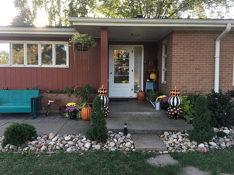 Front entry Oct. 2019