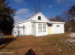 499 Ridge Rd, Broadalbin, NY 12025