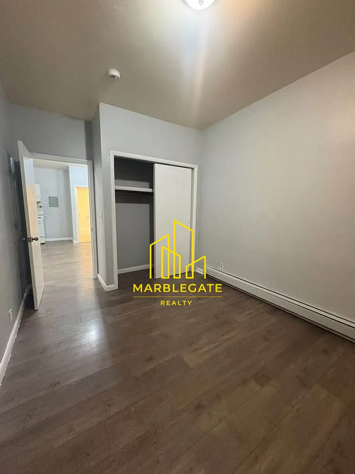 2 bed, 850 sqft, $1,700 — Photo 3