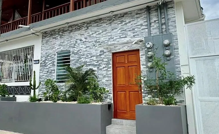 119 Santa Cecilia — Photo 9