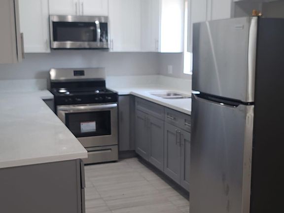 5th image of 7365 Emily Ln #16