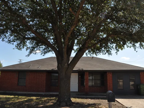 712 Rhonda St, Italy, TX 76651