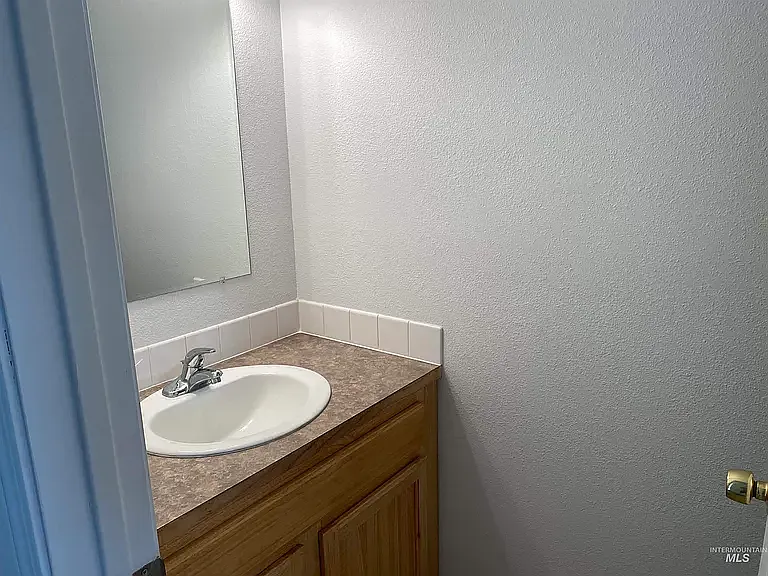 116 NE Lotus Ct #116 — Photo 16