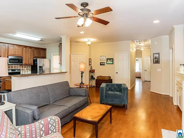 1150 Berwick Rd — Photo 3