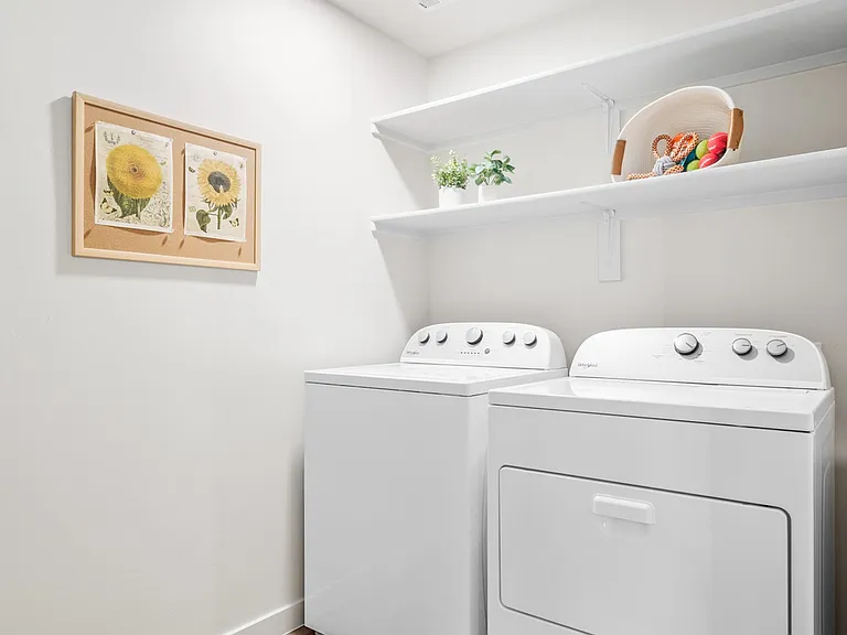 Full Size Washer & Dryer