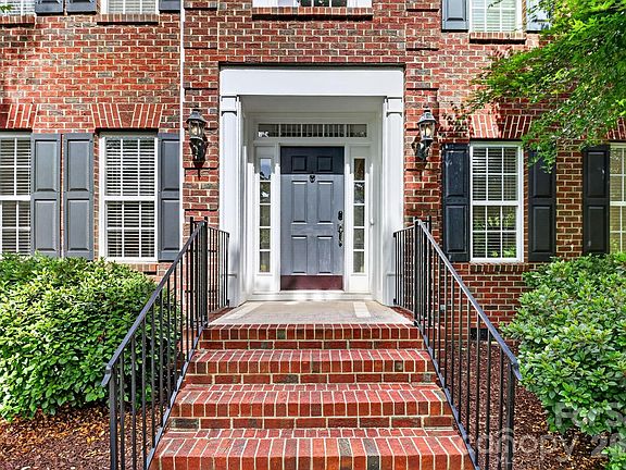 3rd image of 6208 Pumpernickel Ln