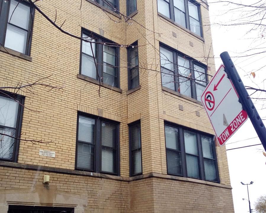 1st image of 3112 N Haussen Ct