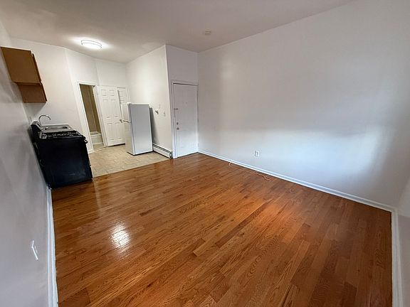 5th image of 189 South St #8E