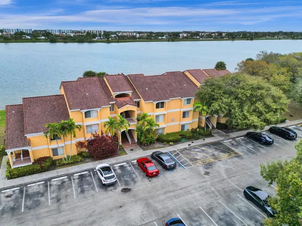 2647 NW 33rd Street #2302, Oakland Park, FL 33309
