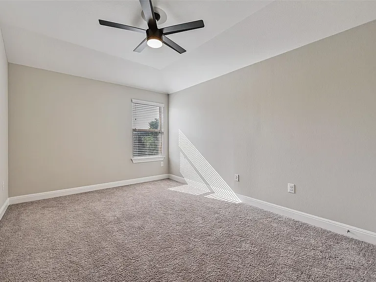 1320 Goldilocks Ln — Photo 22