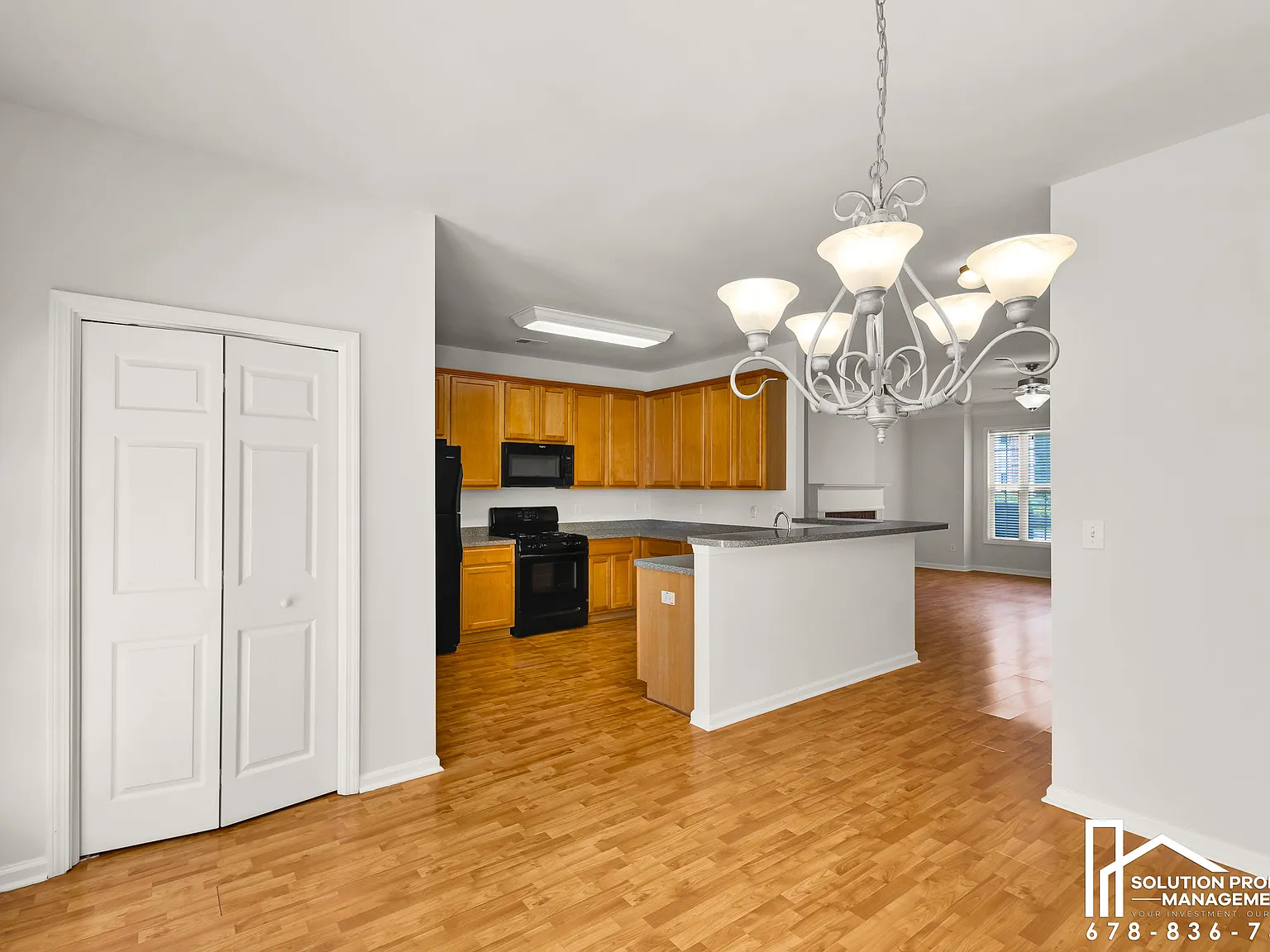 2 bed, 2.5 bath, 1681 sqft, $1,800 — Photo 4